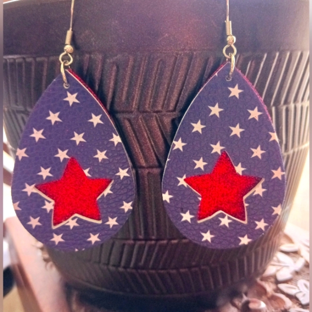 ❤🤍💙4th Of July❤🤍💙 Faux Leather Dangle Earrings